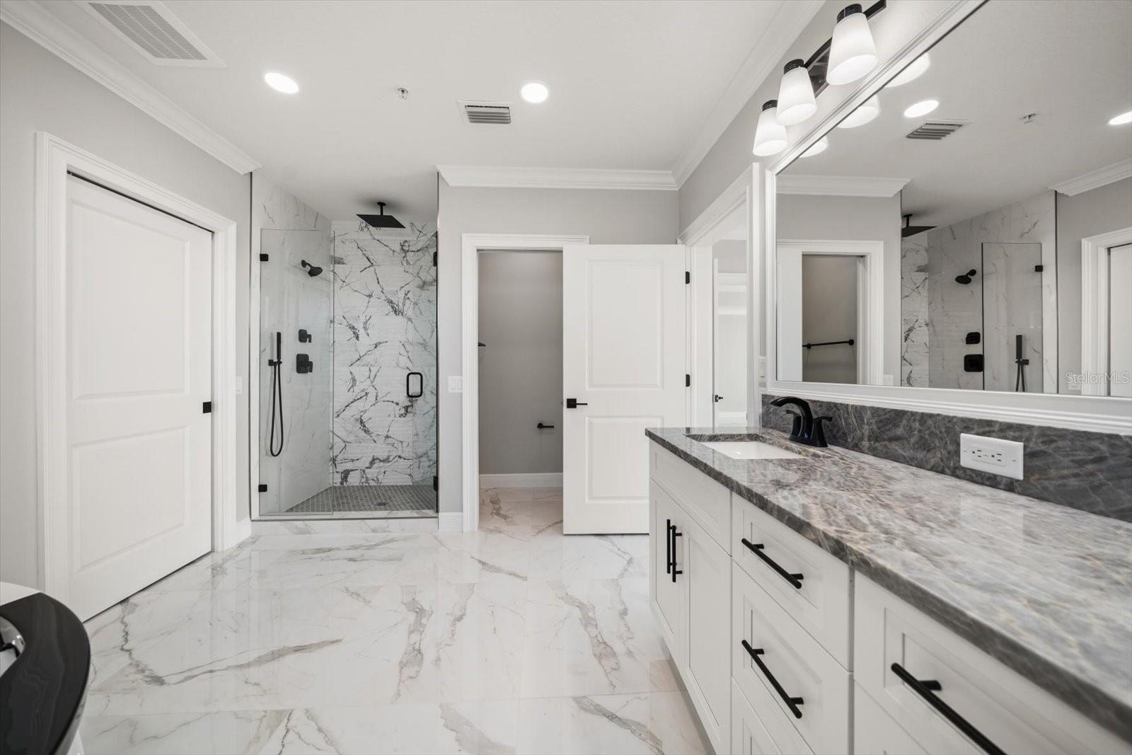 LA BRISA DEL MAR CONDO UNIT 303 - Residential