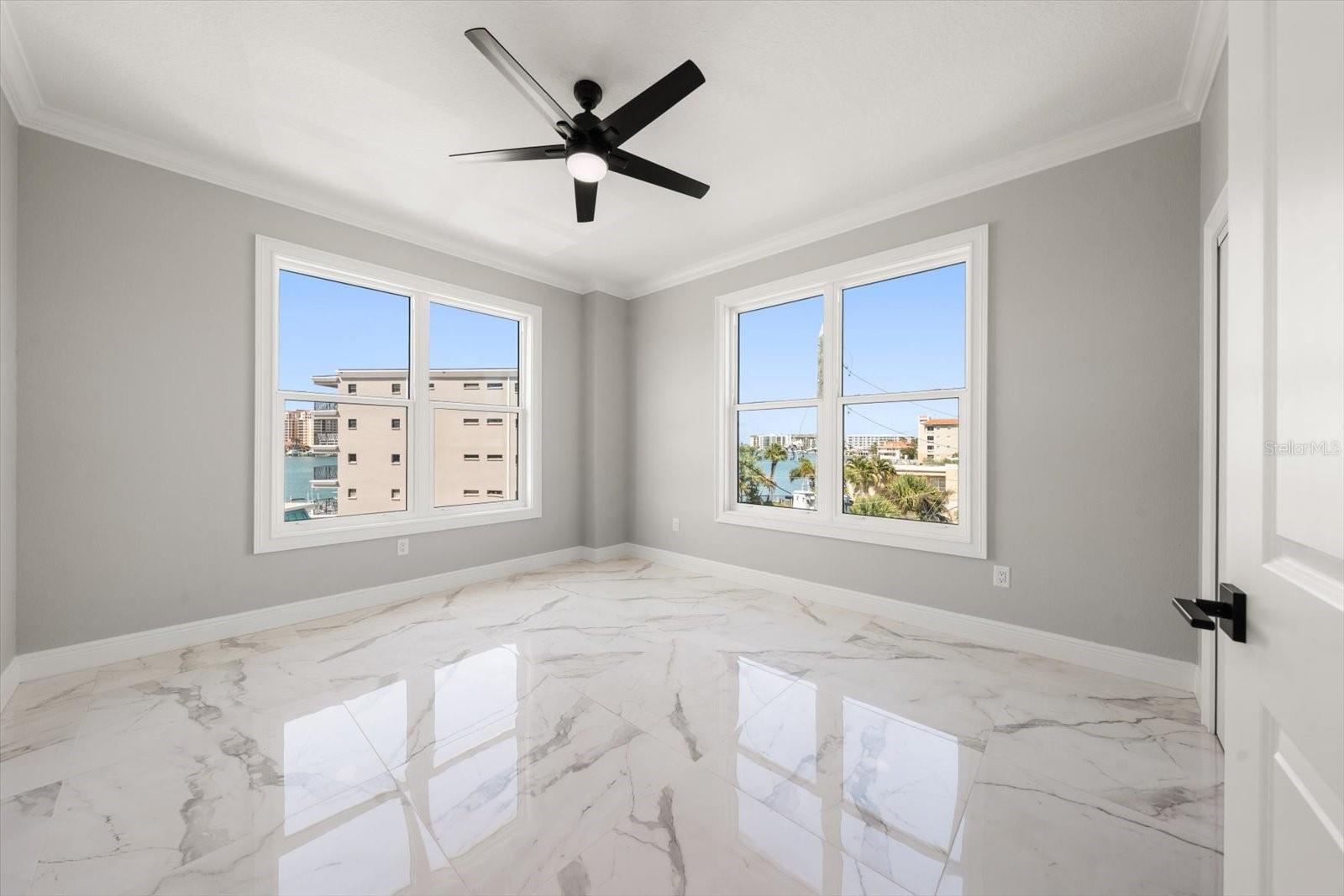 LA BRISA DEL MAR CONDO UNIT 303 - Residential