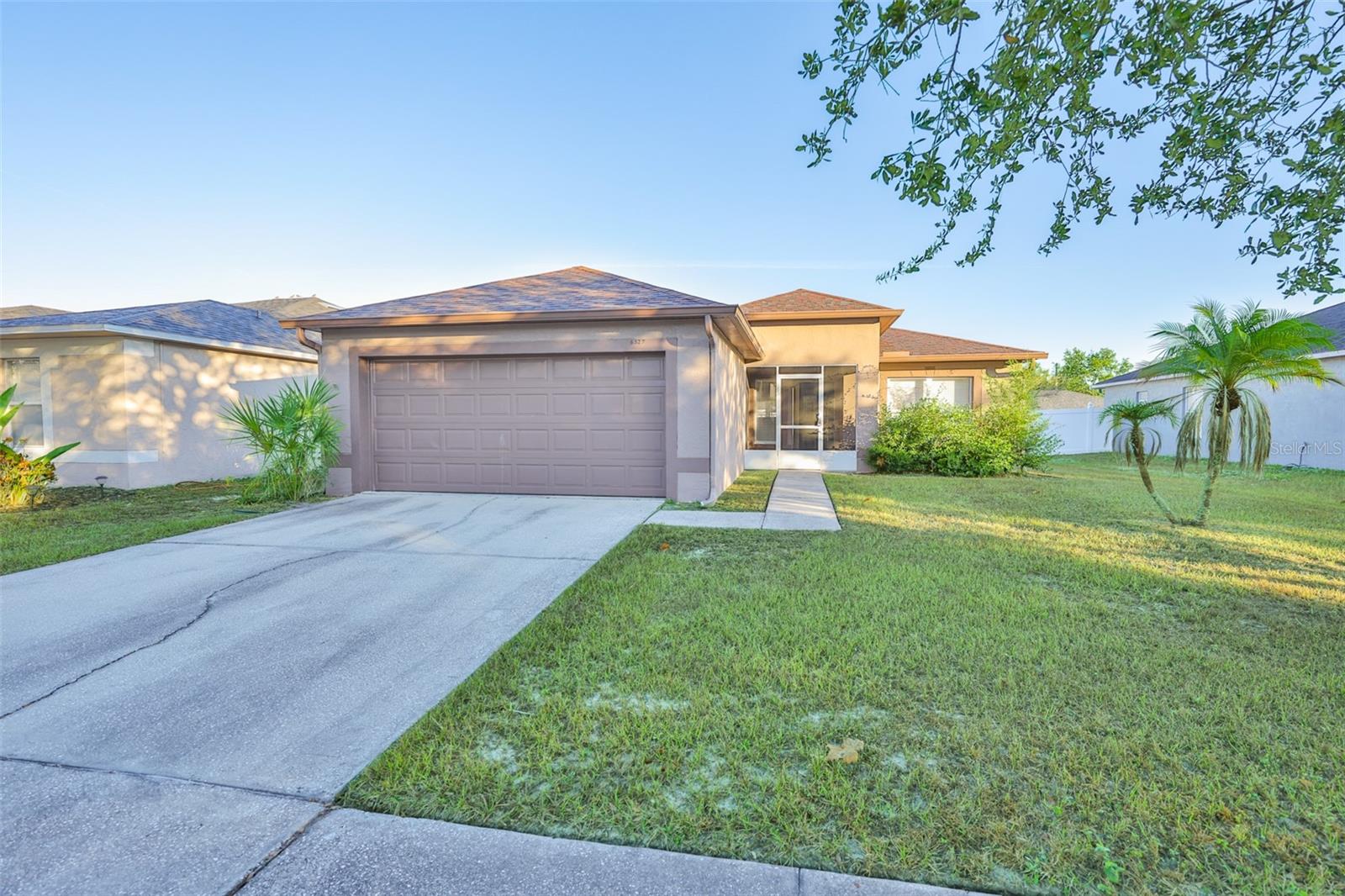 VILLAGES OF LAKE ST CHARLES PH - Residential Lease