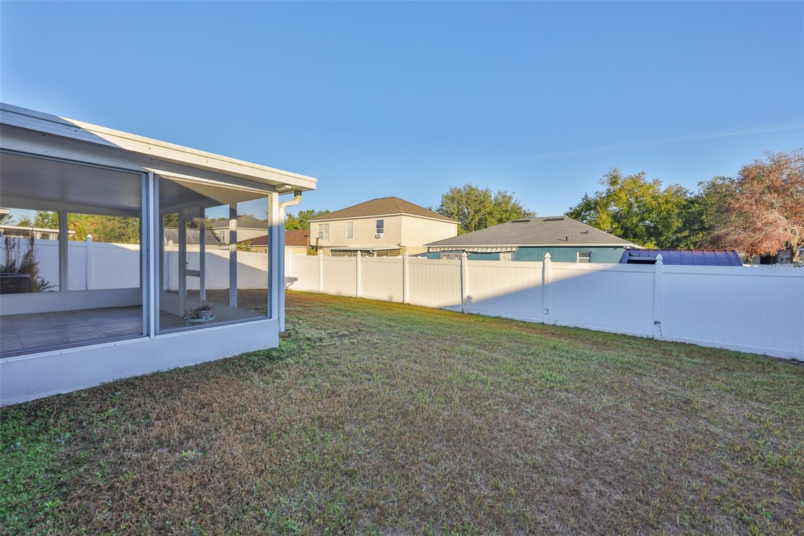 VILLAGES OF LAKE ST CHARLES PH - Residential Lease