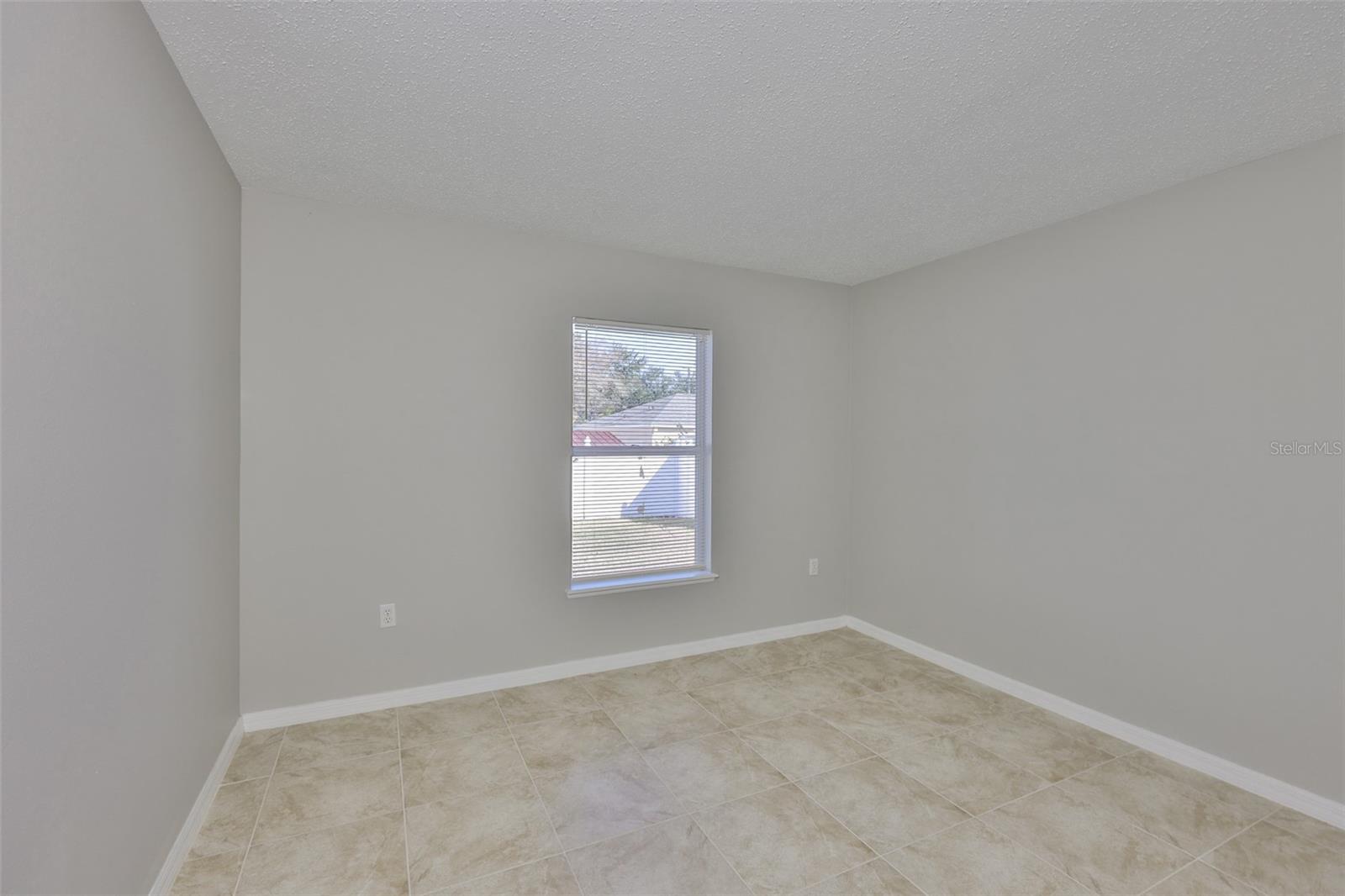 VILLAGES OF LAKE ST CHARLES PH - Residential Lease