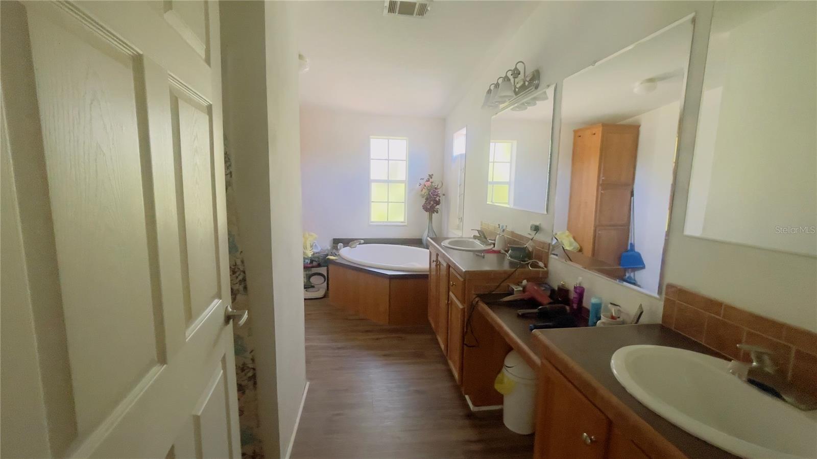 LIBBY HTS M H COMMUNITY - Residential