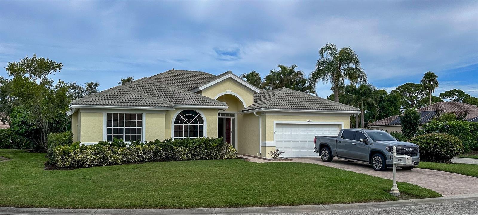 Welcome to 4146 Hearthstone Drive — a stunning and meticulously cared-for 3-bedroom, 2.5-bath pool home located in the exclusive gated community of Huntington Pointe in Palmer Ranch. This spacious residence perfectly blends comfort, style, and the relaxed Florida lifestyle.
Step inside to an airy, open layout filled with natural light, soaring vaulted ceilings, and elegant hardwood and tile flooring throughout the main living areas. The kitchen is both functional and inviting, featuring granite countertops, a center island, matching granite backsplash, and stainless steel appliances — all flowing effortlessly into the family room, ideal for everyday living and entertaining.
Enjoy year-round outdoor living with a screened-in lanai, sparkling private pool, and a covered patio perfect for relaxing, dining, or hosting guests. The generous primary suite offers two walk-in closets and a beautifully appointed bath with dual vanities, a soaking tub, and a walk-in shower.
Additional highlights include a durable tile roof, dedicated laundry room, and a convenient built-in desk nook. Ideally situated just minutes from Siesta Key Beach, Legacy Trail, shopping, dining, and top-rated schools.
Move-in ready and waiting for you — come experience the best of Sarasota living. Schedule your private tour today!