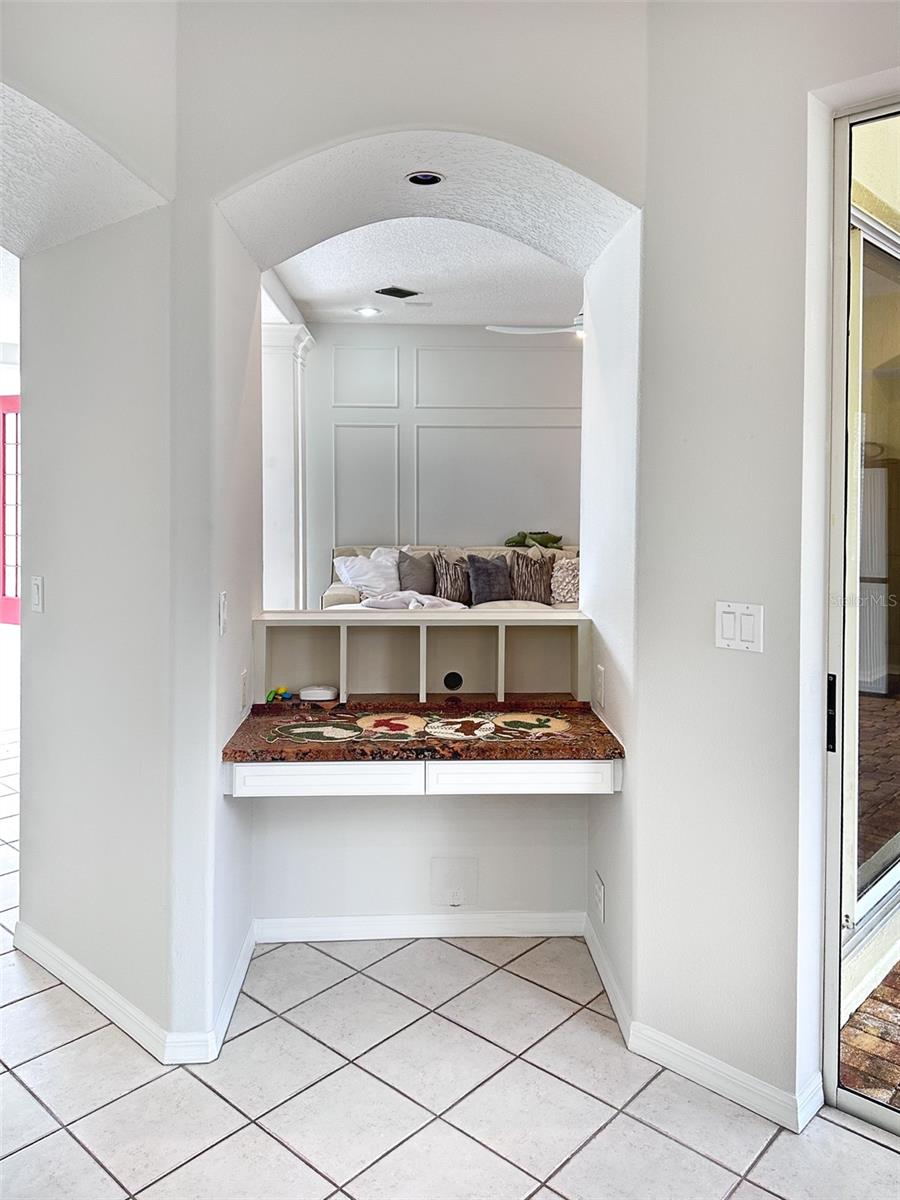 HUNTINGTON POINTE - Residential