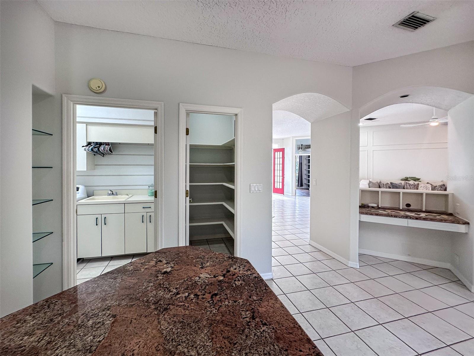 HUNTINGTON POINTE - Residential
