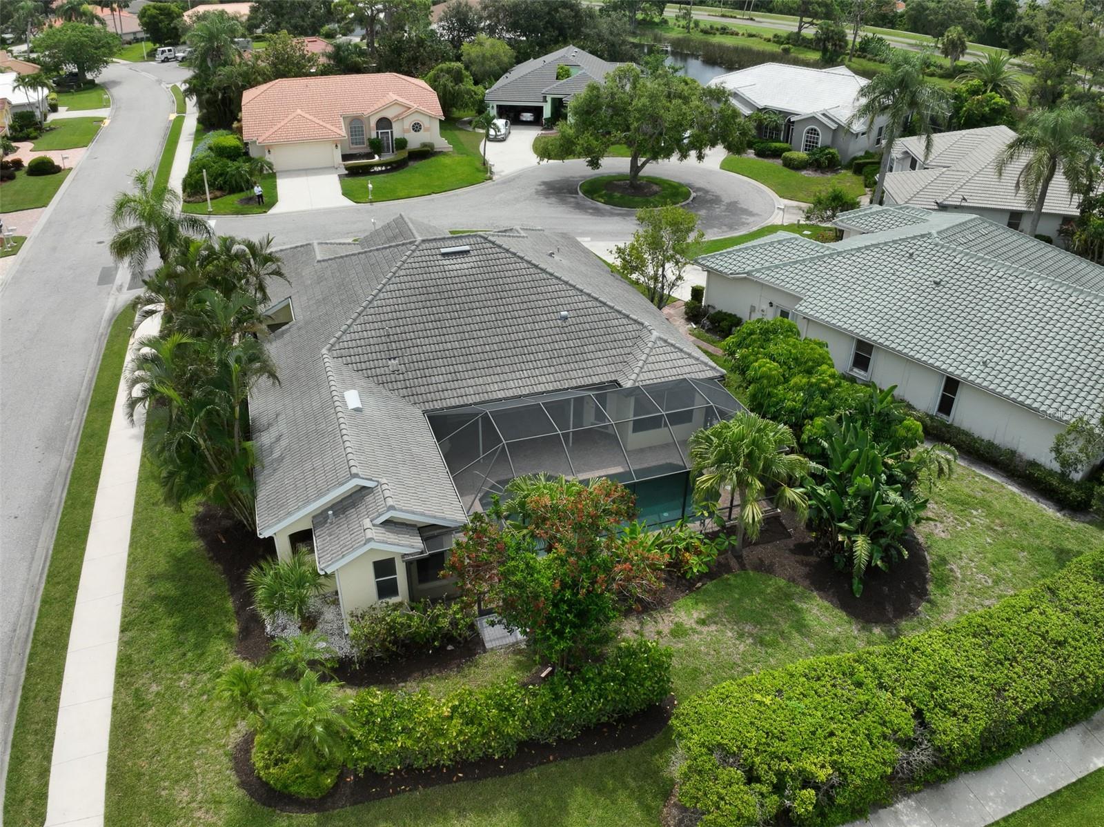 HUNTINGTON POINTE - Residential