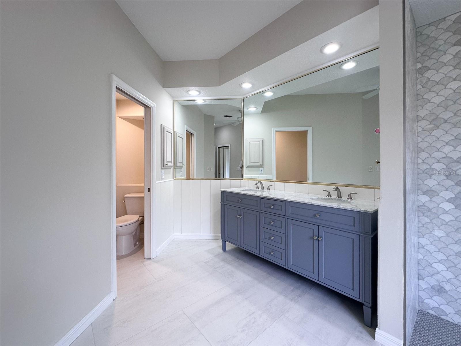 HUNTINGTON POINTE - Residential