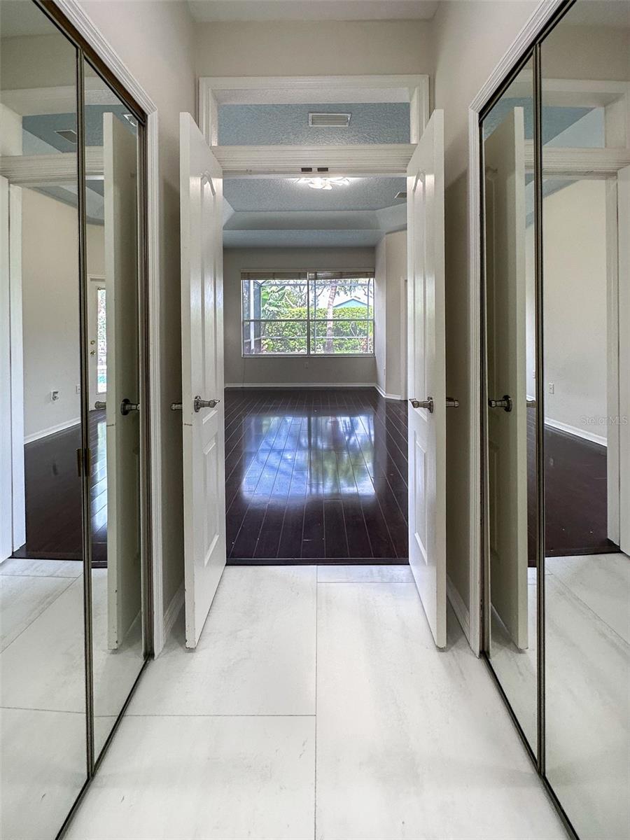 HUNTINGTON POINTE - Residential