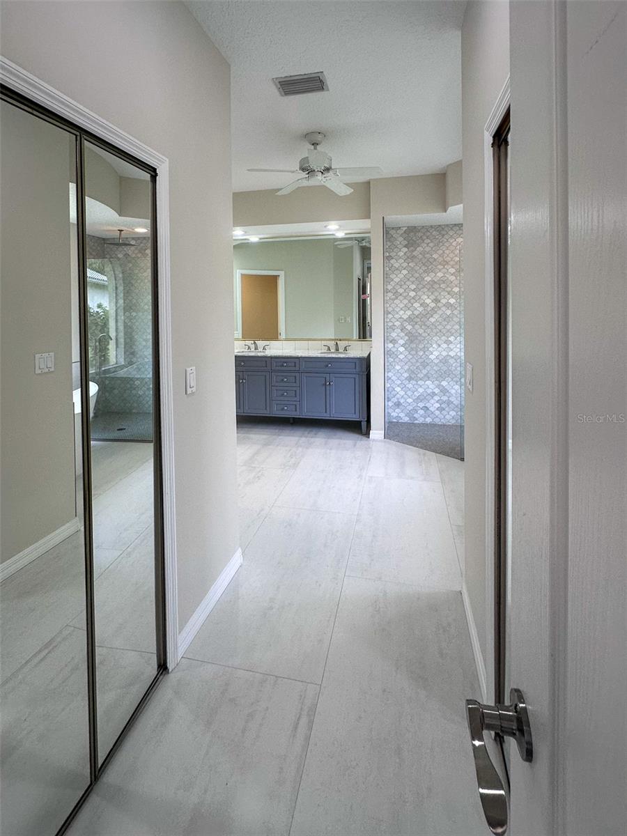 HUNTINGTON POINTE - Residential