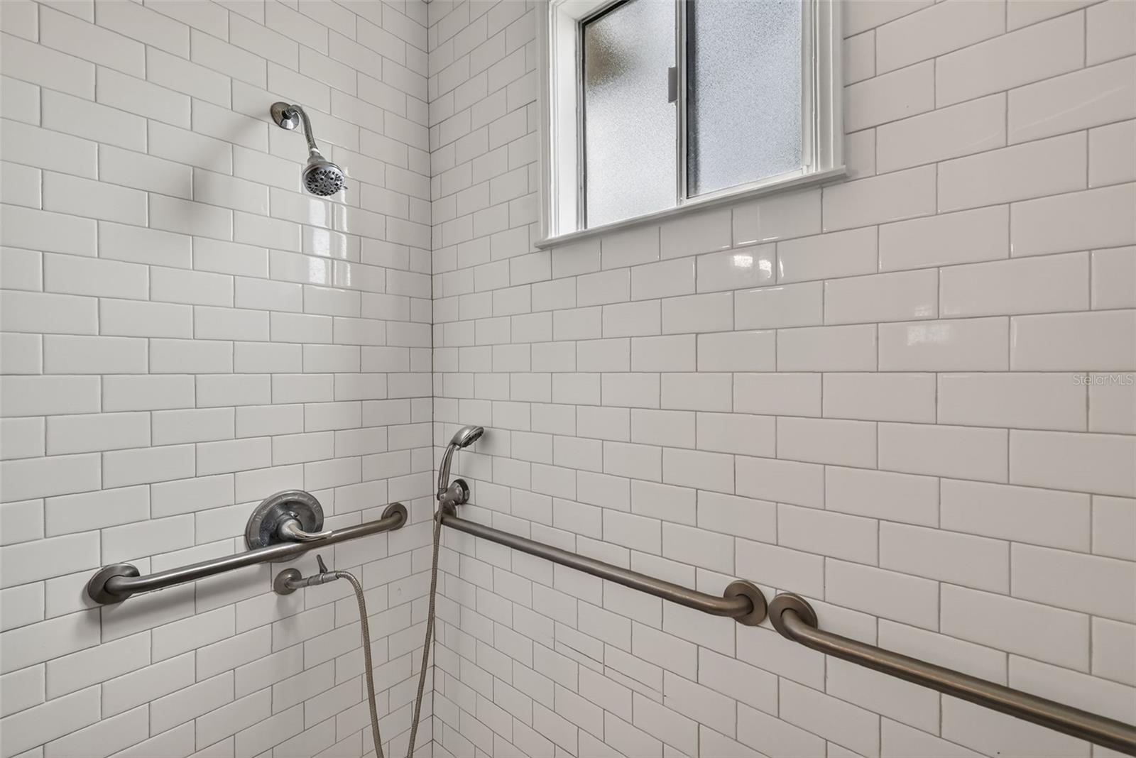 GOLDEN HEIGHTS - Residential