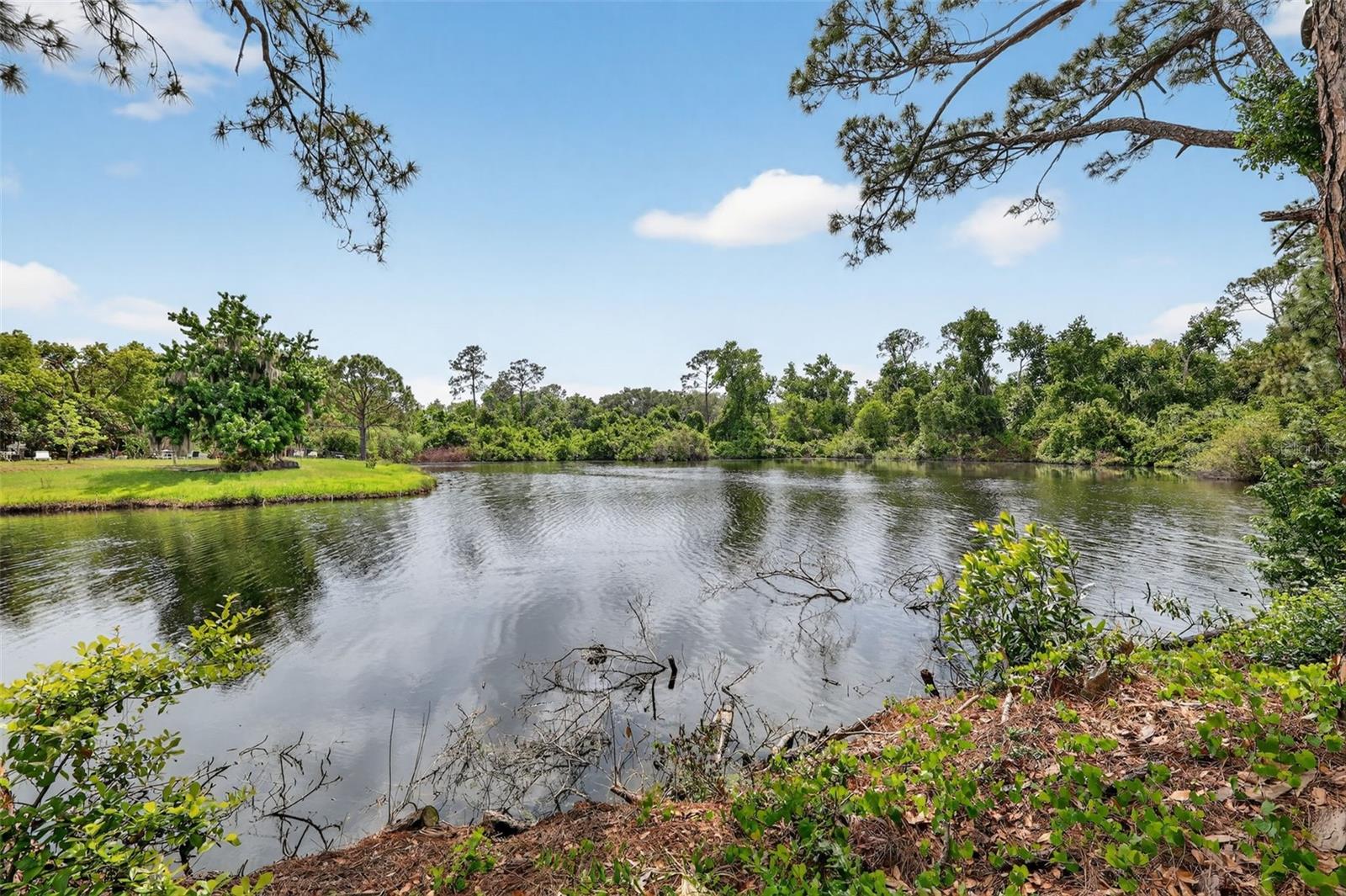 GOLDEN HEIGHTS - Residential