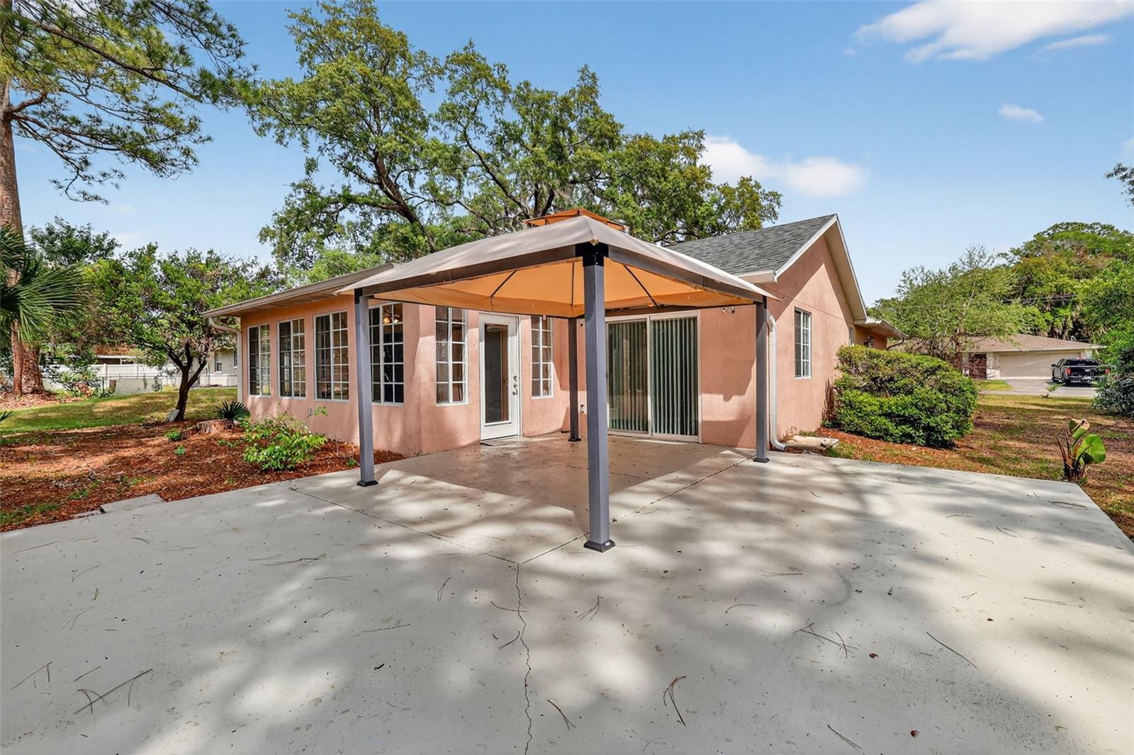 GOLDEN HEIGHTS - Residential