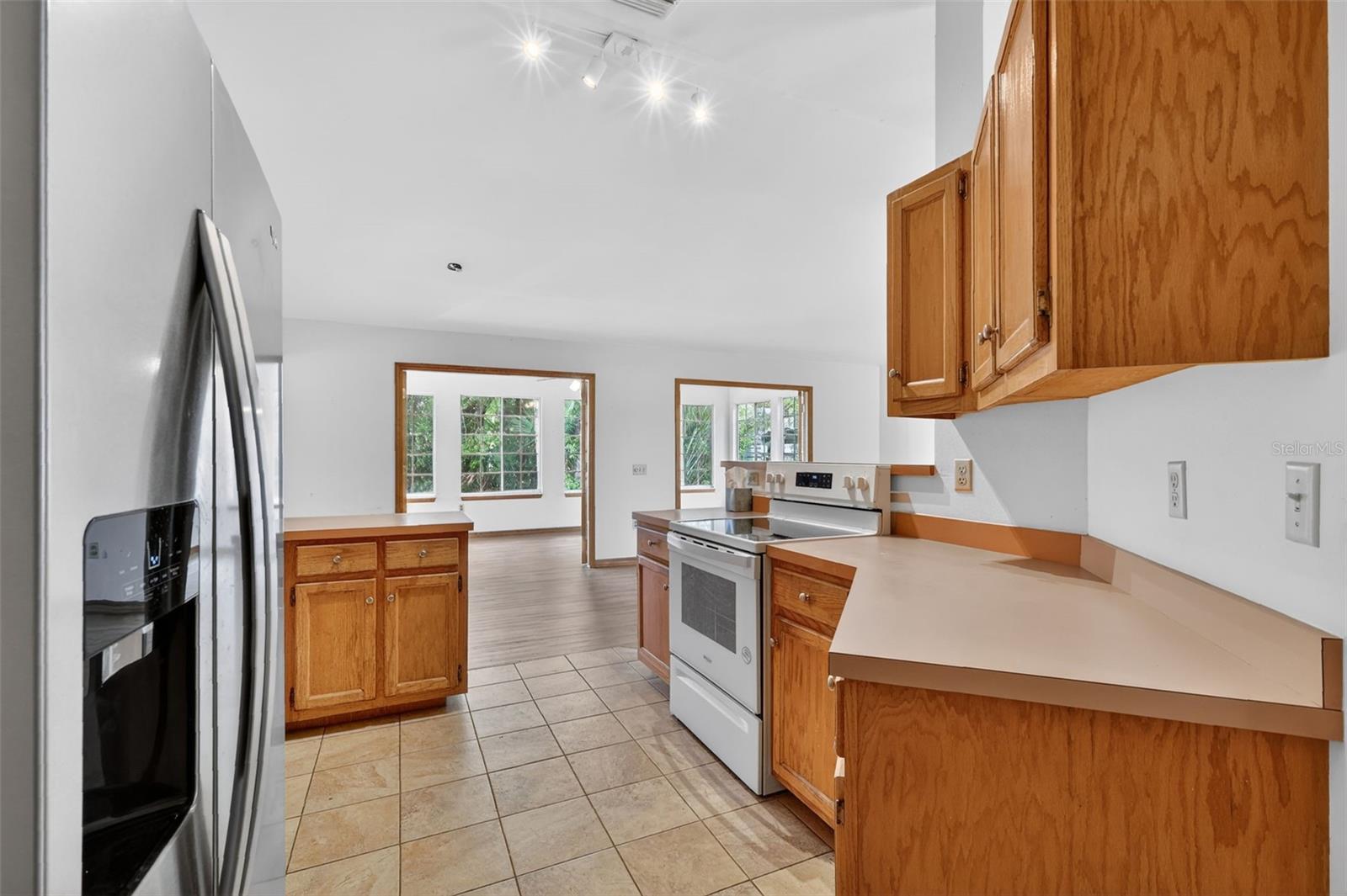 GOLDEN HEIGHTS - Residential