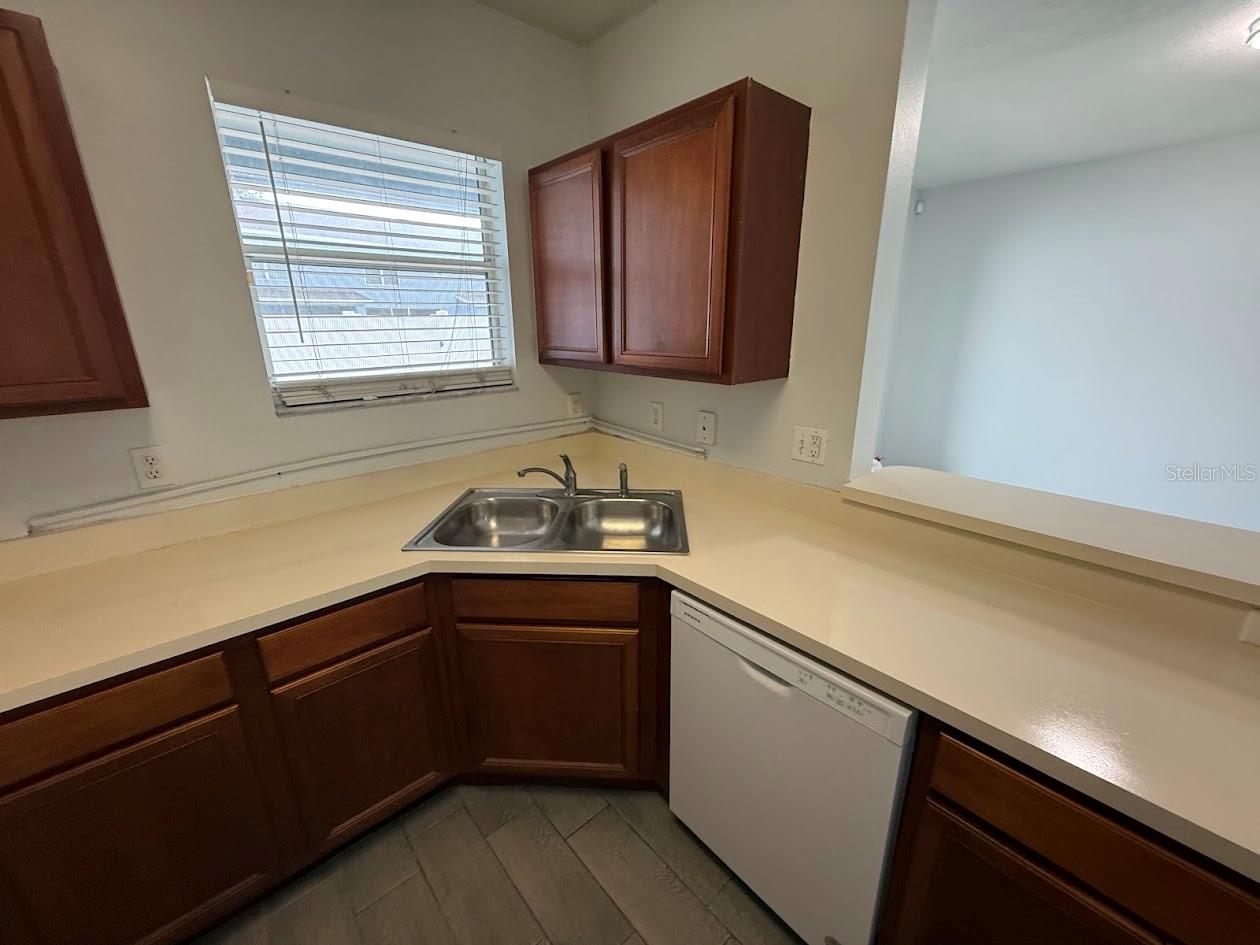 LAKEWOOD RIDGE TWNHMS - Residential