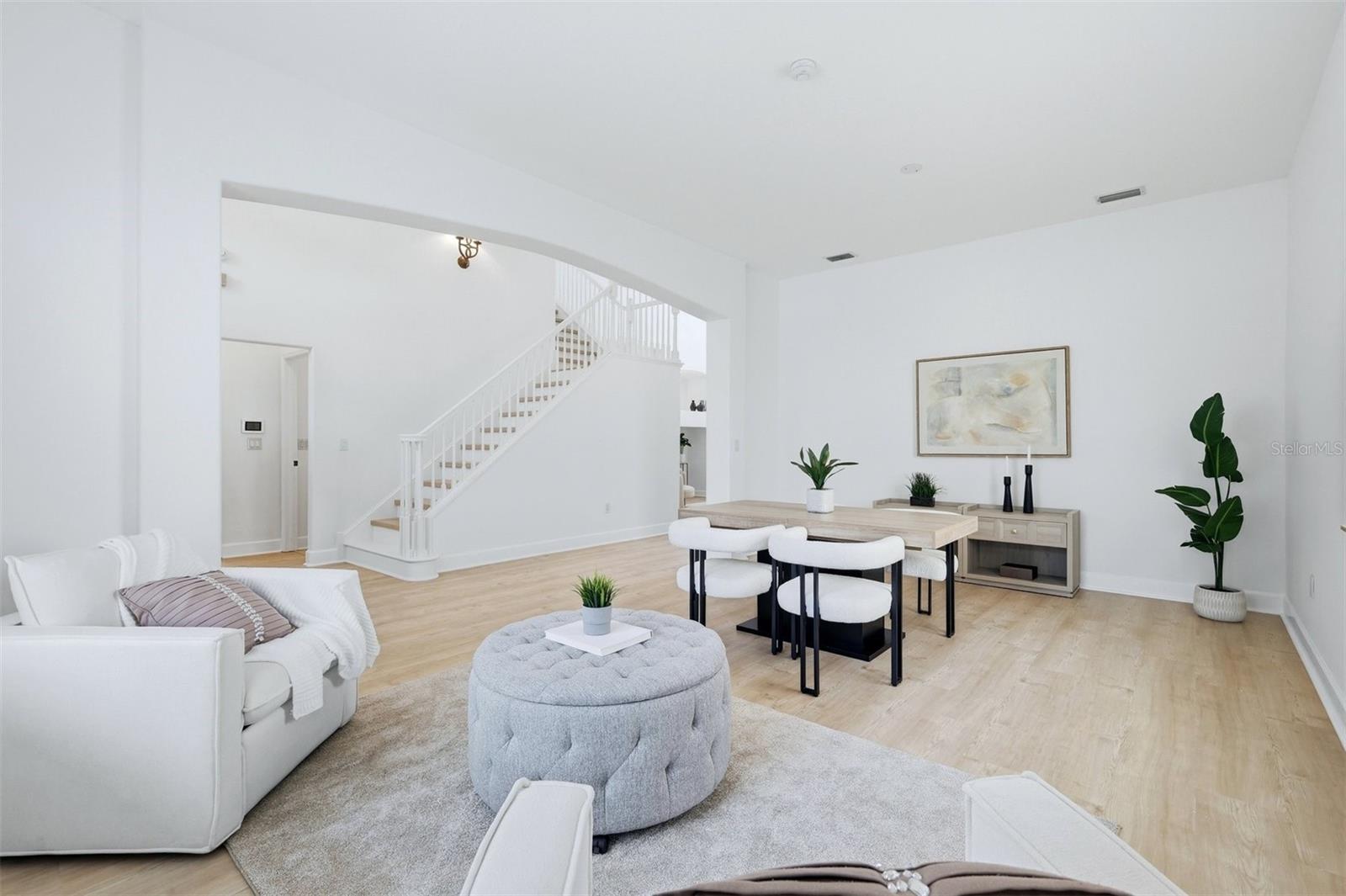 2242 CYPRESS HOLLOW COURT