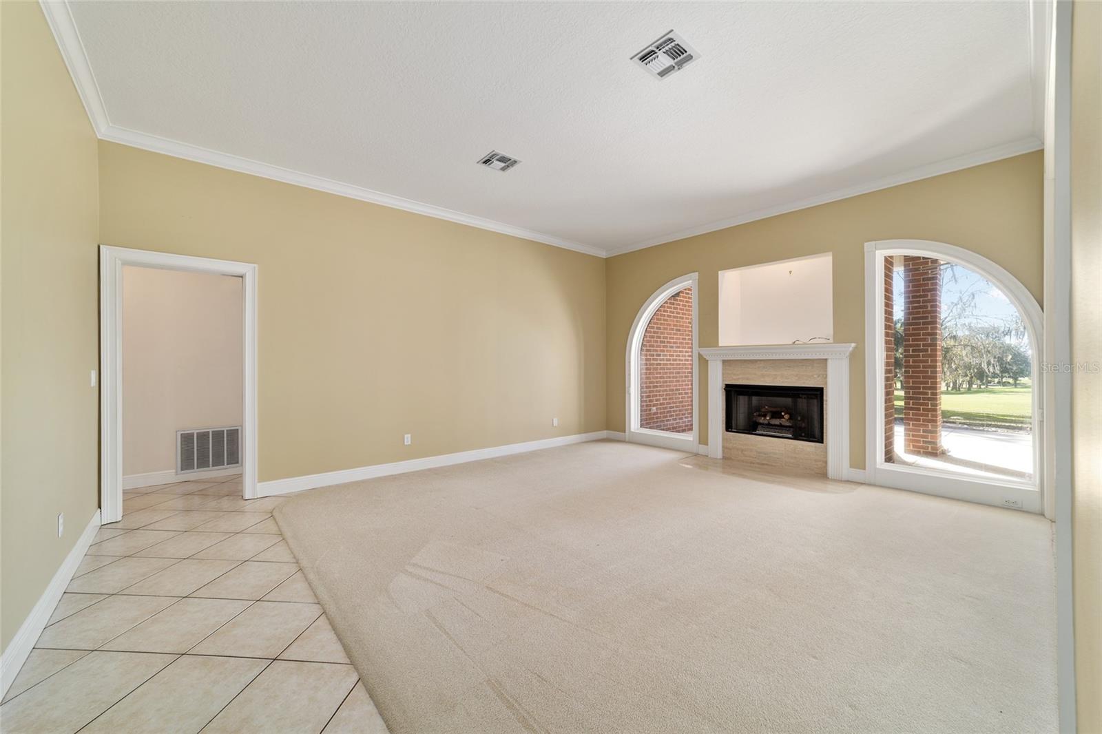 COUNTRY CLUB/OCALA UN 01 - Residential