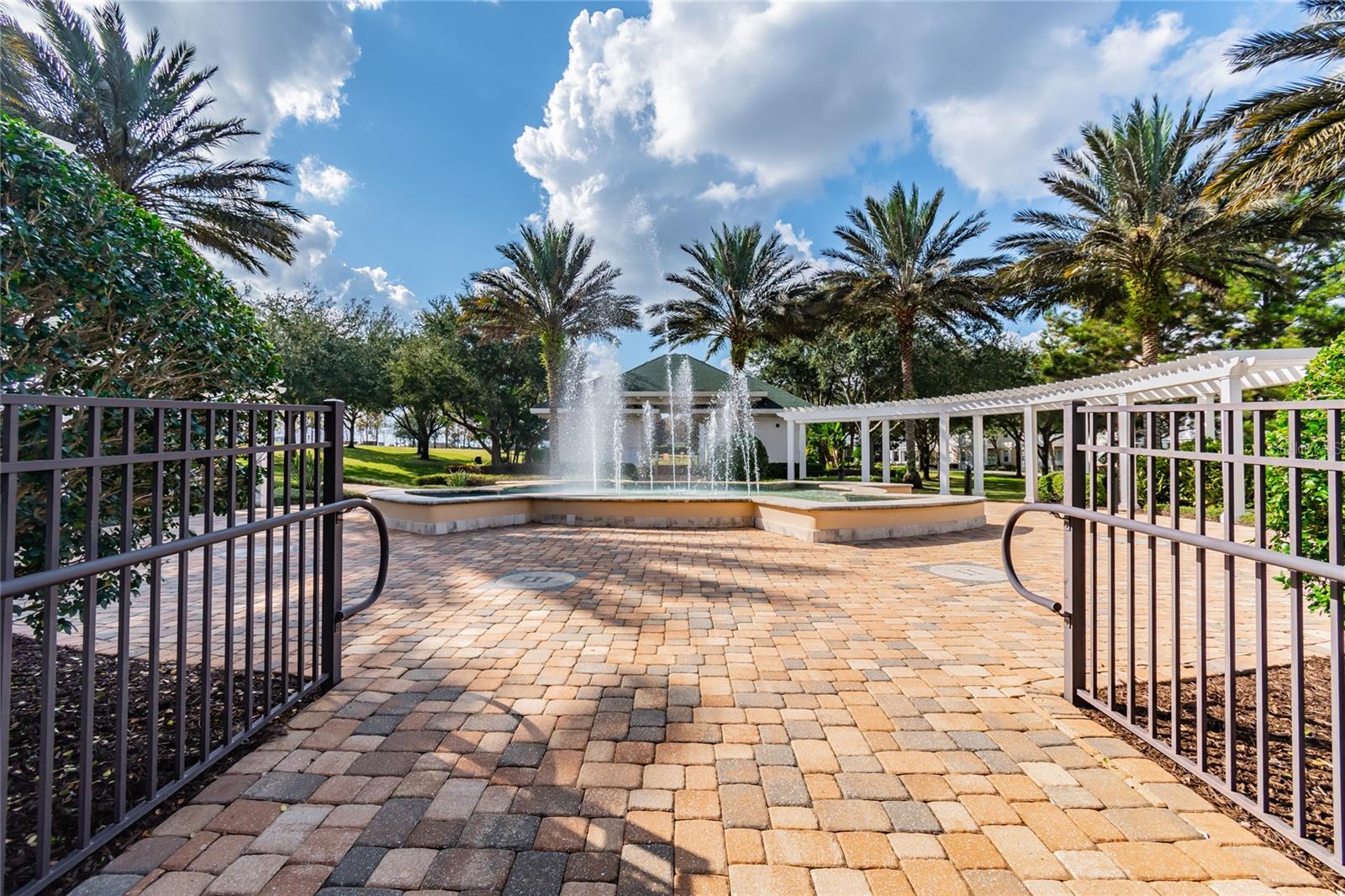 REUNION - Residential