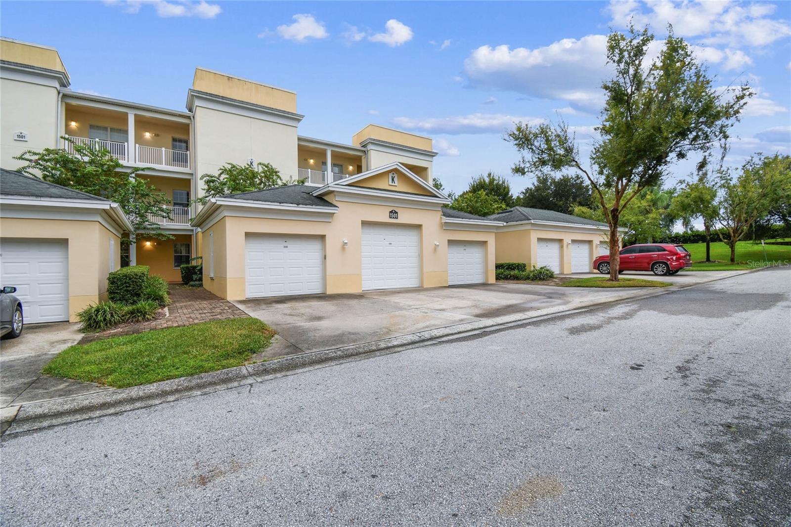 REUNION - Residential