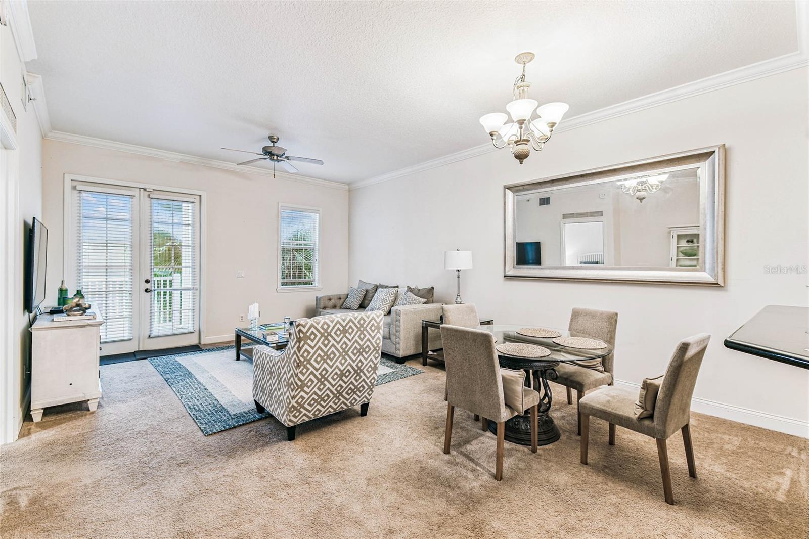 REUNION - Residential