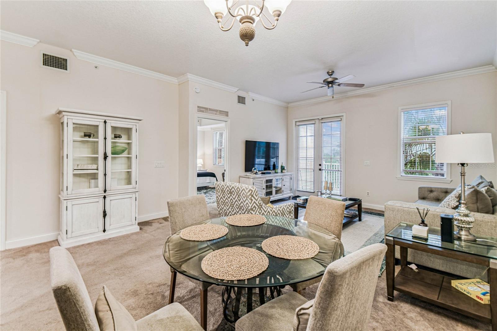 REUNION - Residential