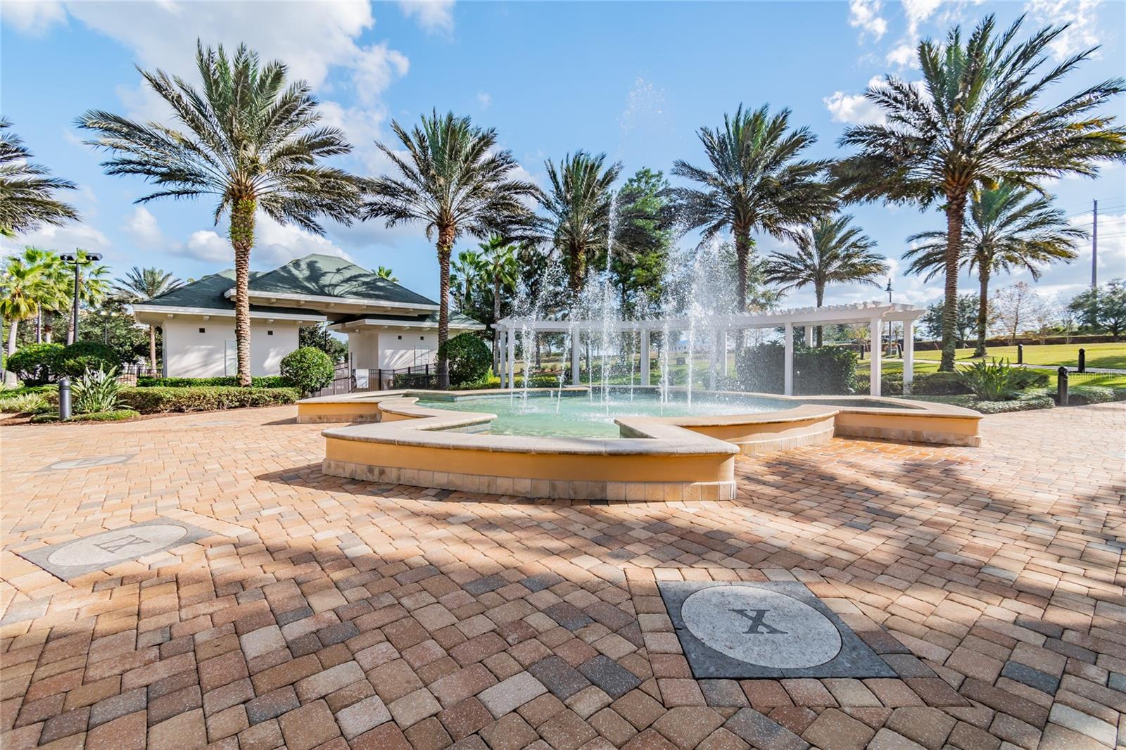 REUNION - Residential