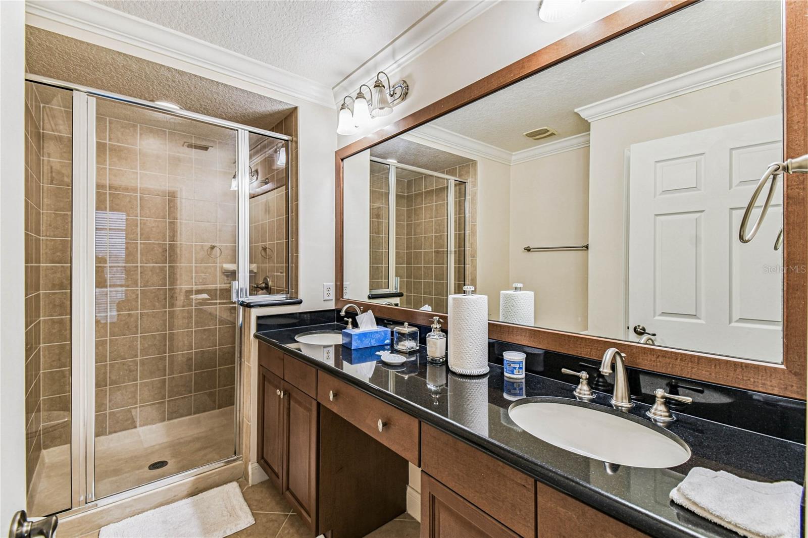 REUNION - Residential