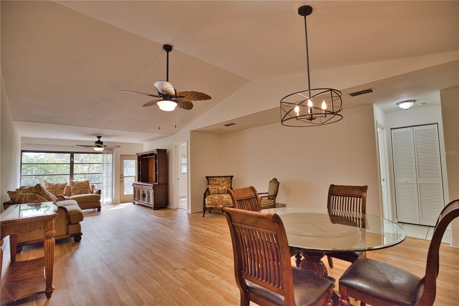 WOODSIDE TERRACE PH 2 - Residential