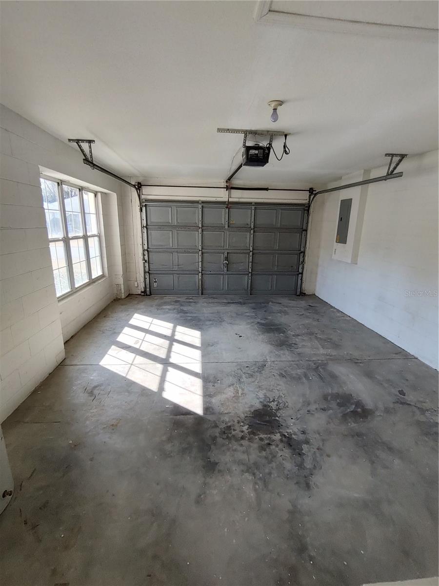 OAK RUN HILLSIDE - Residential