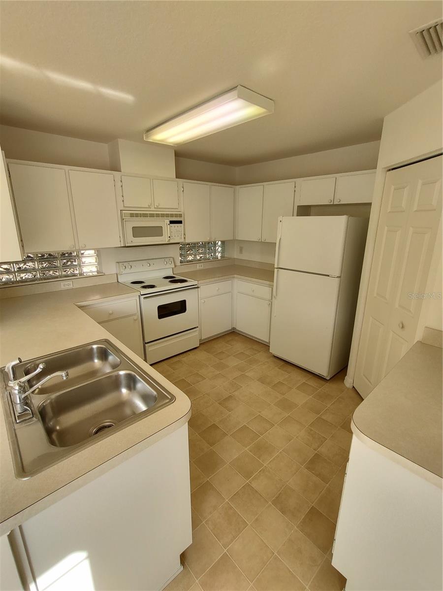 OAK RUN HILLSIDE - Residential