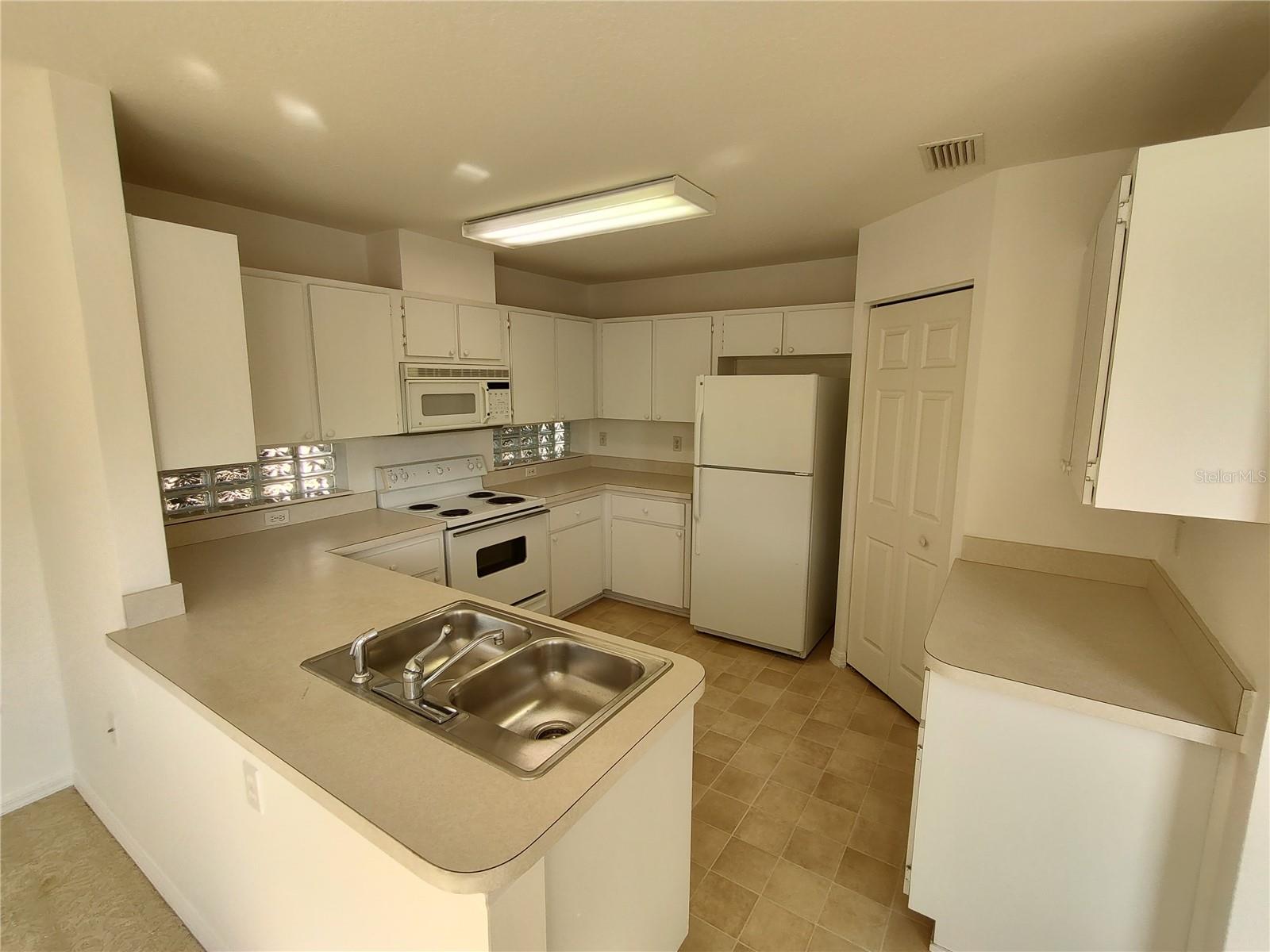 OAK RUN HILLSIDE - Residential