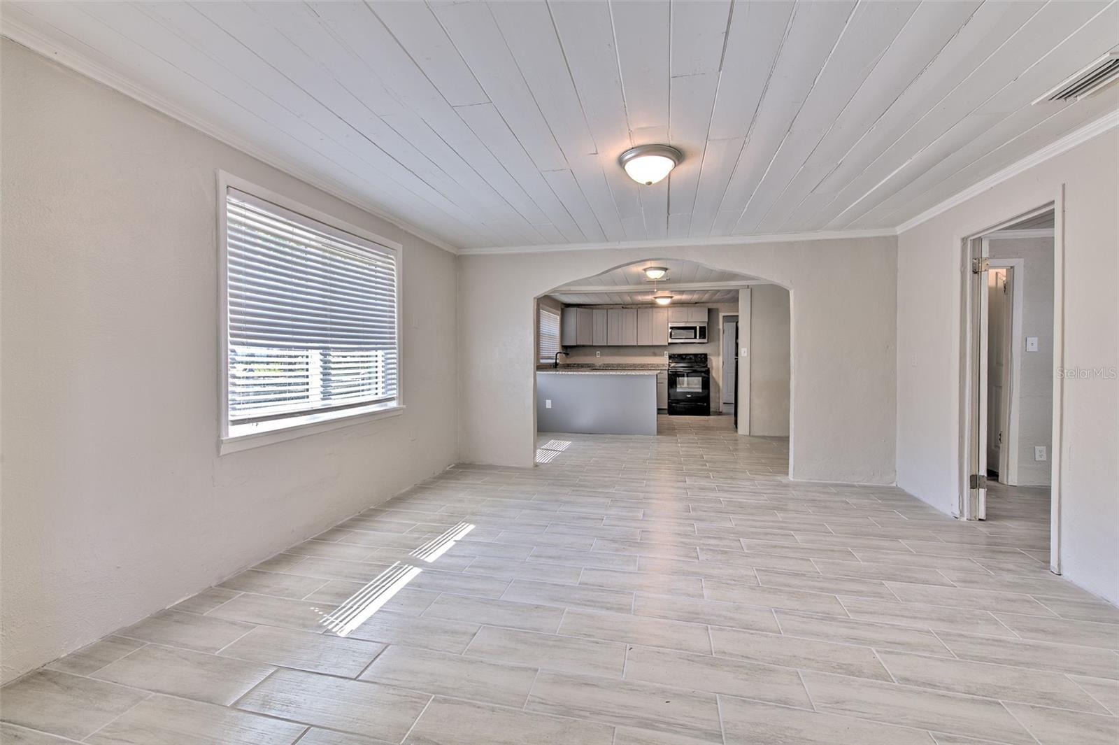 MADISON PARK - Residential Income