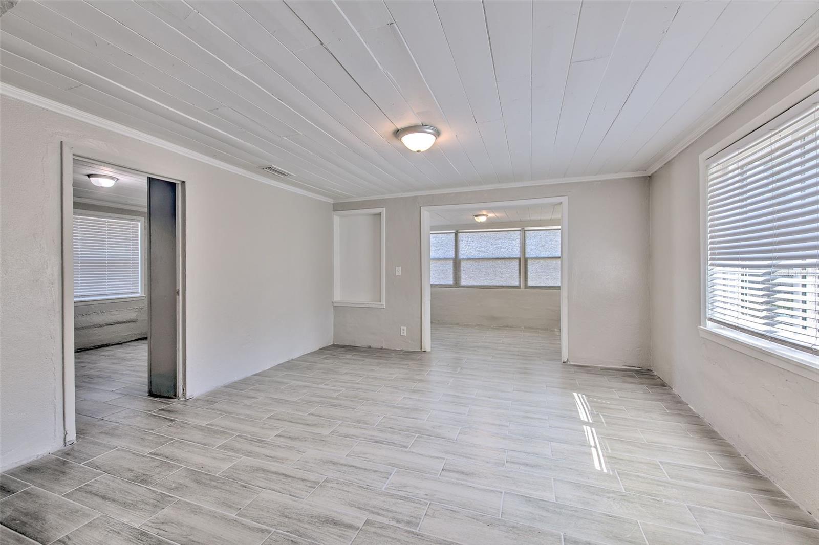 MADISON PARK - Residential Income