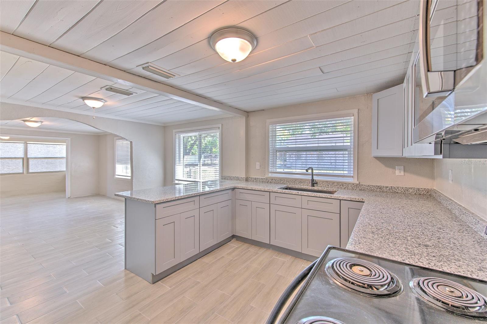 MADISON PARK - Residential Income