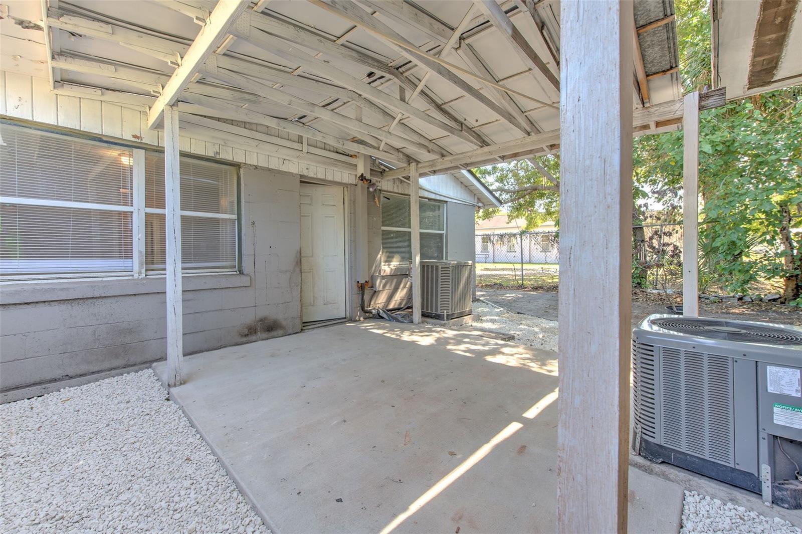 MADISON PARK - Residential Income