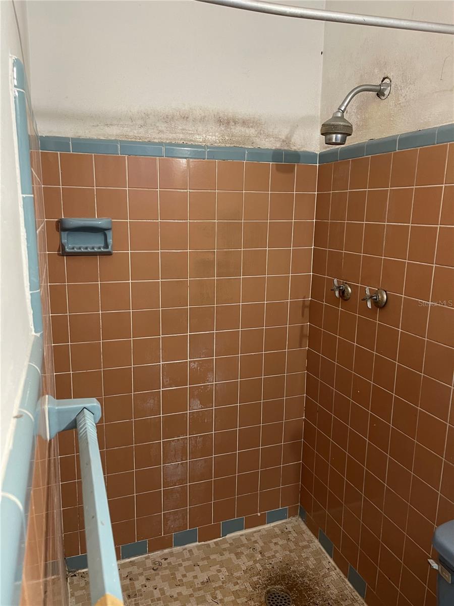 NORTH LIBERTY CITY - Residential