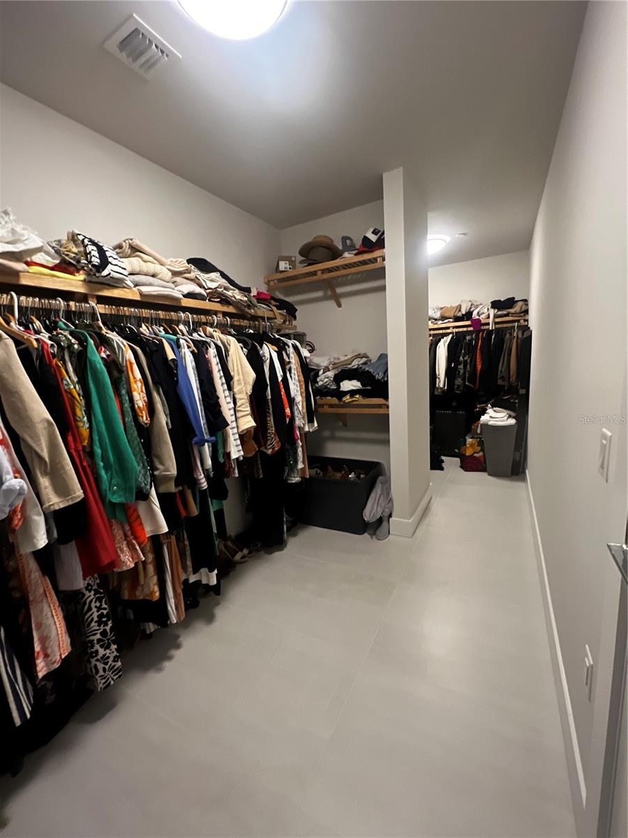 HYDE PARK HOUSE - Residential Lease