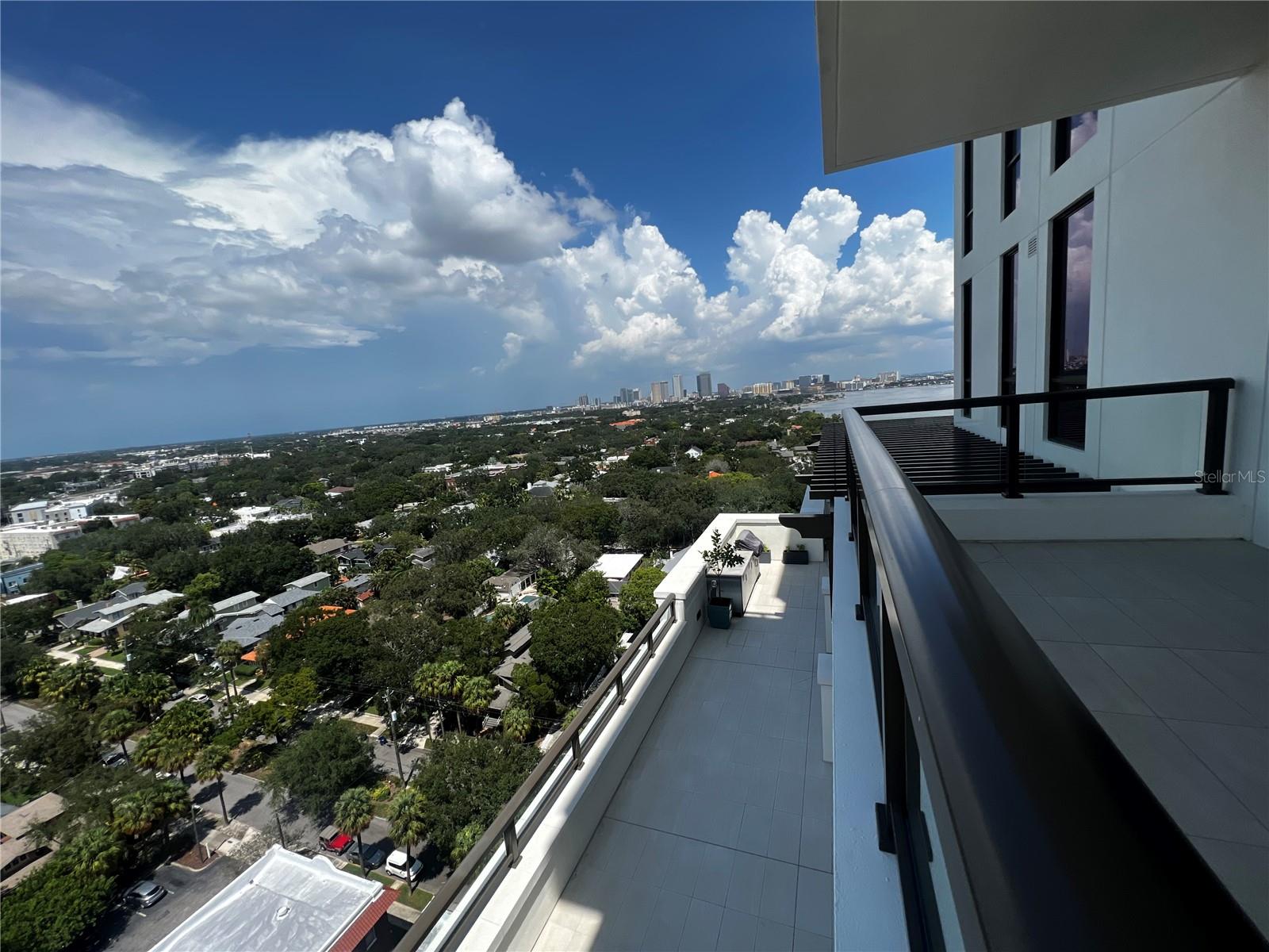 HYDE PARK HOUSE - Residential Lease