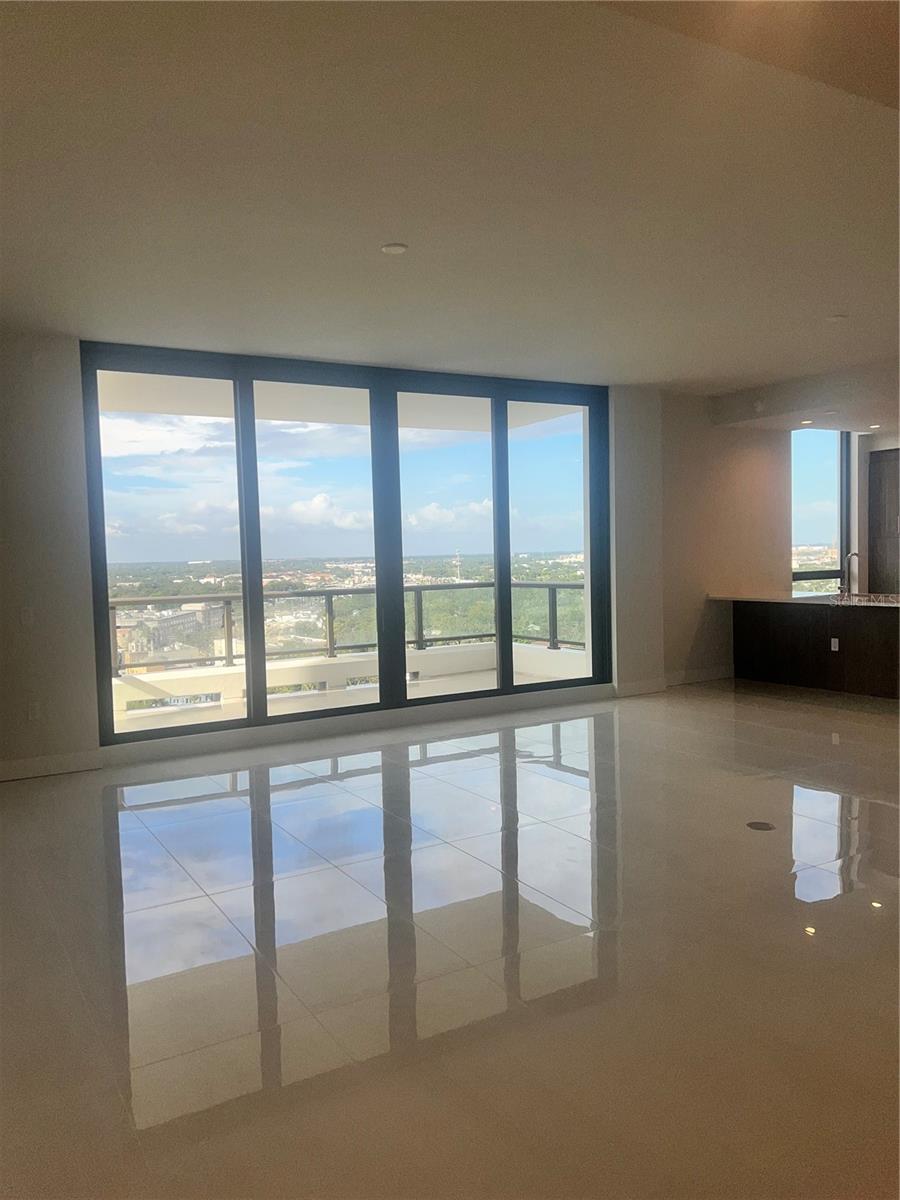 HYDE PARK HOUSE - Residential Lease