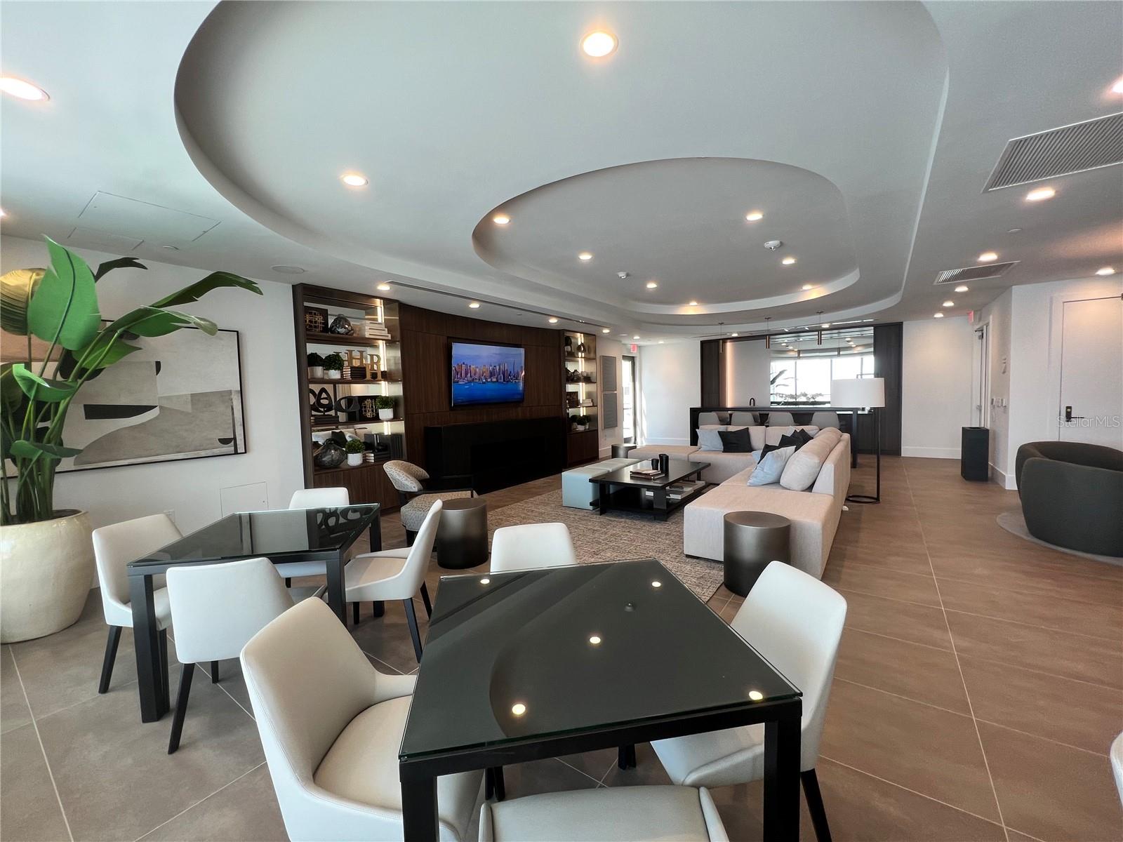 HYDE PARK HOUSE - Residential Lease