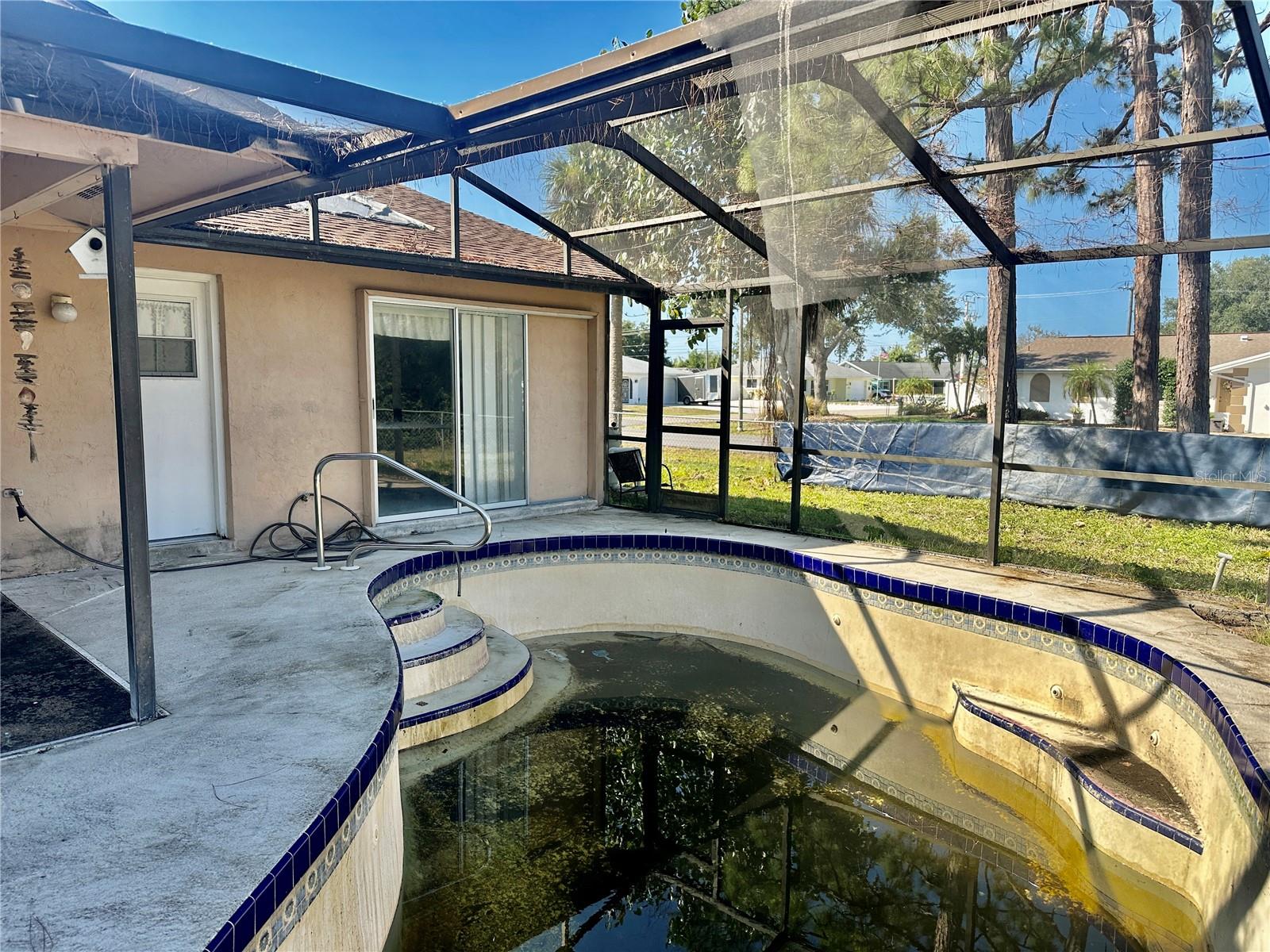 SOUTH VENICE - Residential