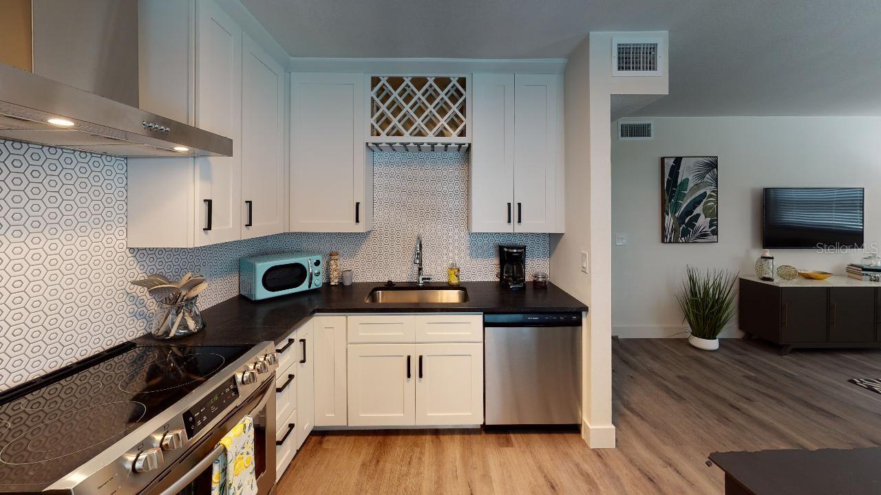 POS SUB OF BLKS G & H - Residential Lease