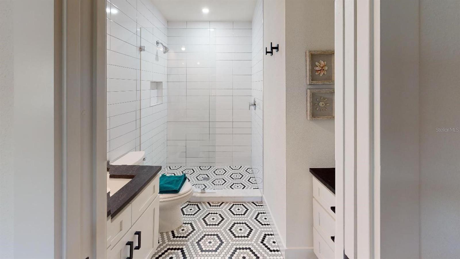 POS SUB OF BLKS G & H - Residential Lease