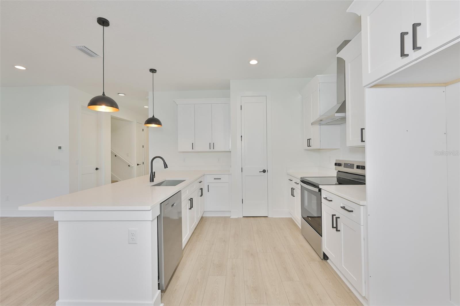 4H7 | SEMINOLE SUBDIVISION SOUTH - Residential