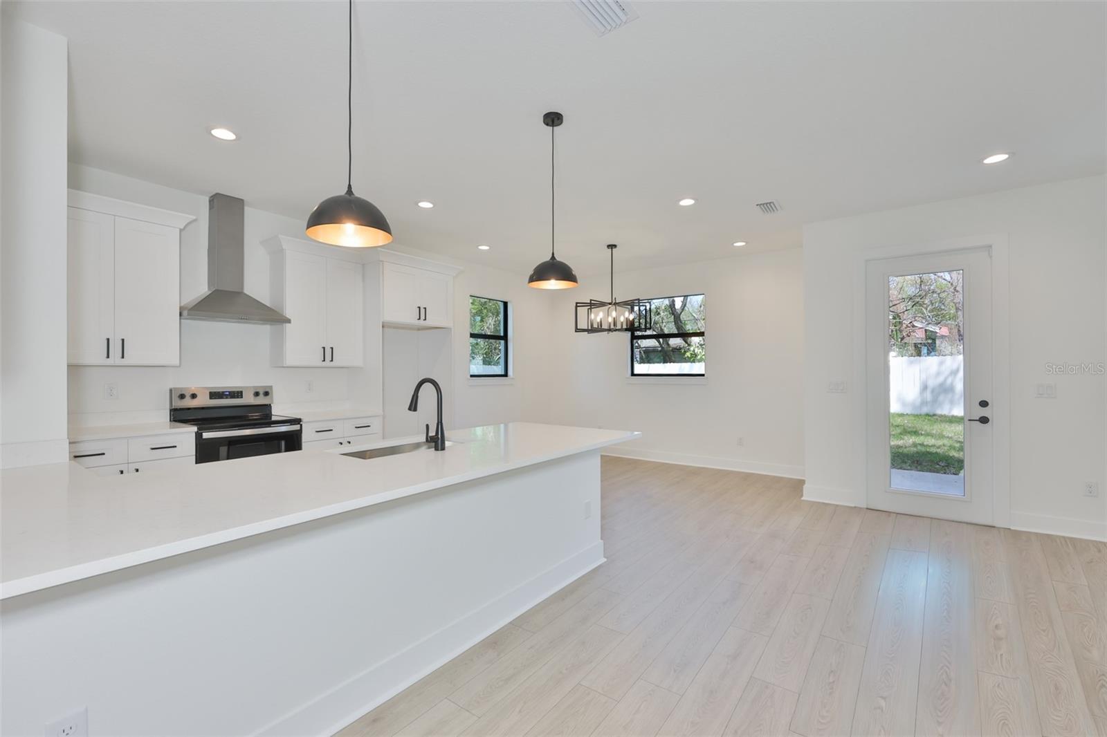 307 E GENESEE STREET