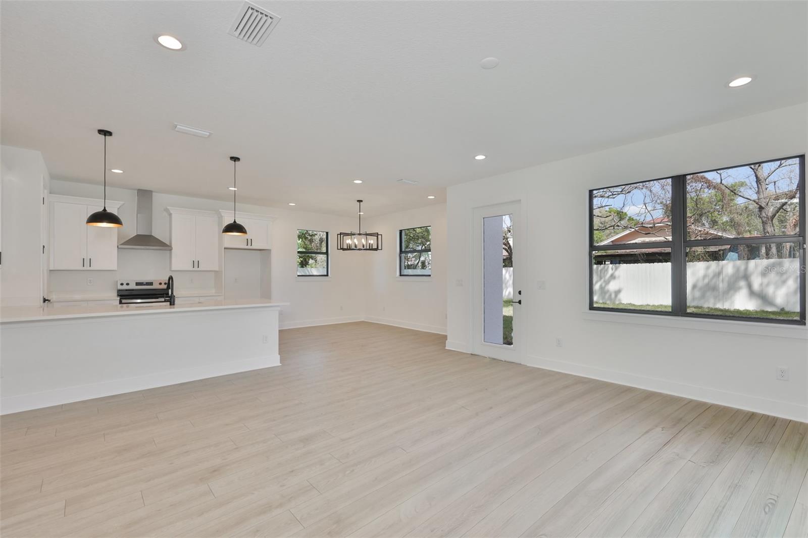 4H7 | SEMINOLE SUBDIVISION SOUTH - Residential