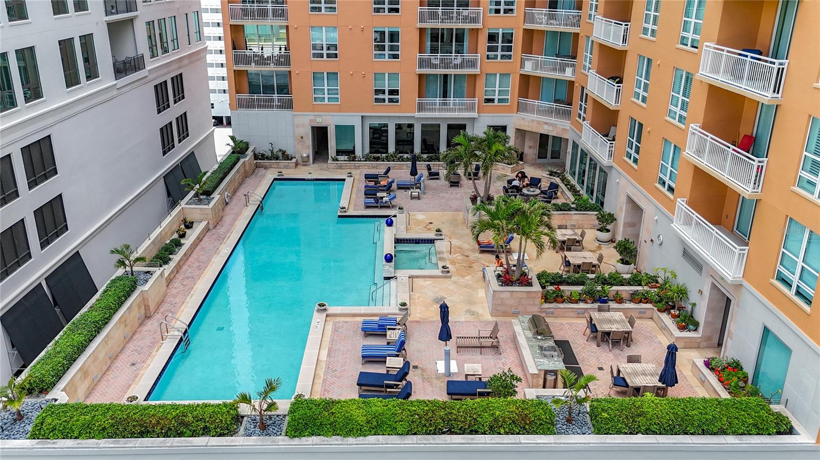 1350 MAIN RESIDENTIAL - Residential