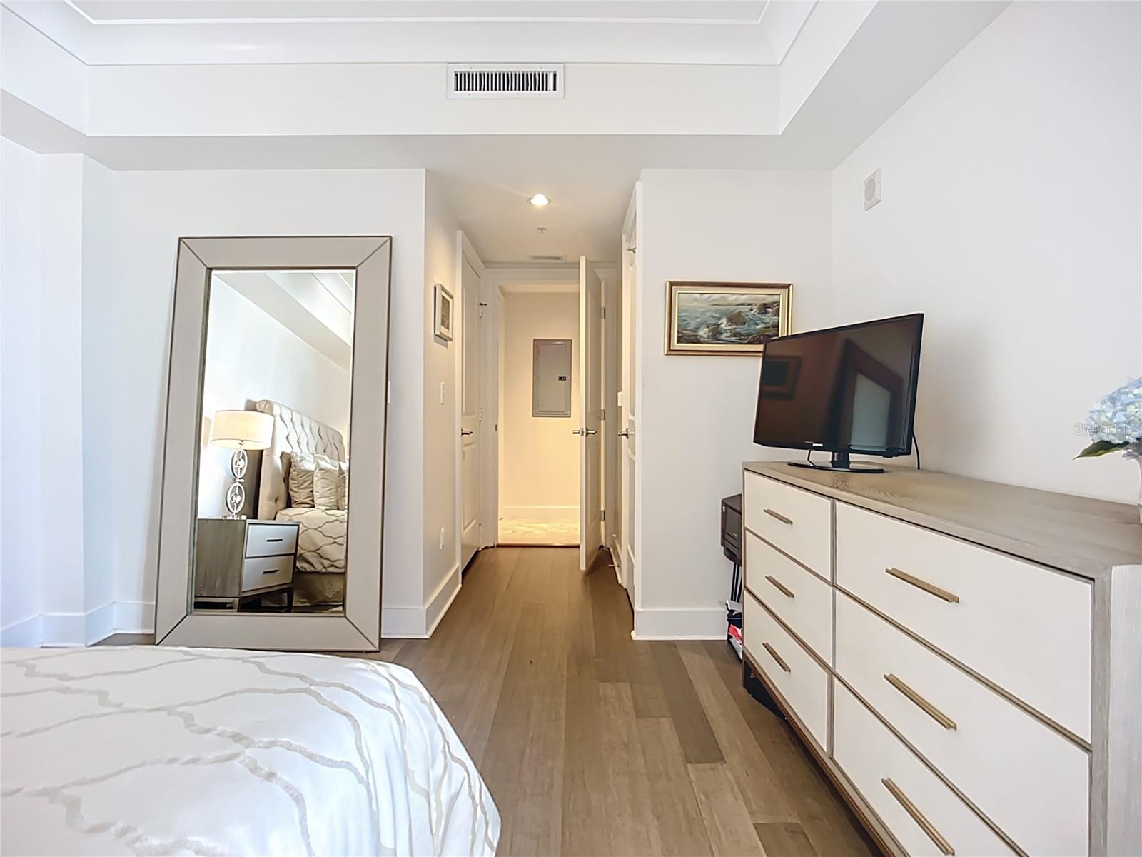 1350 MAIN RESIDENTIAL - Residential