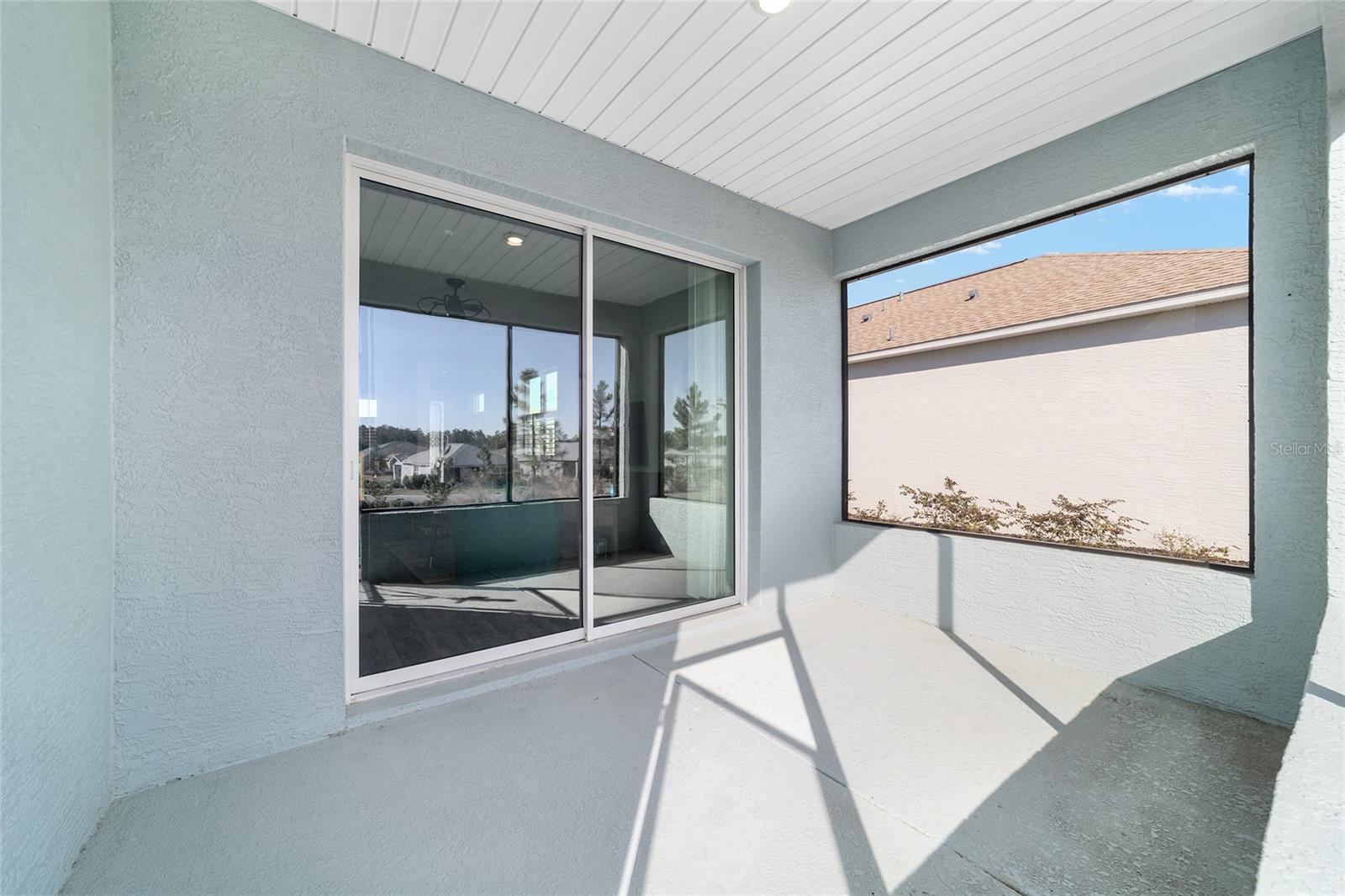 ON TOP OF THE WORLD - Residential