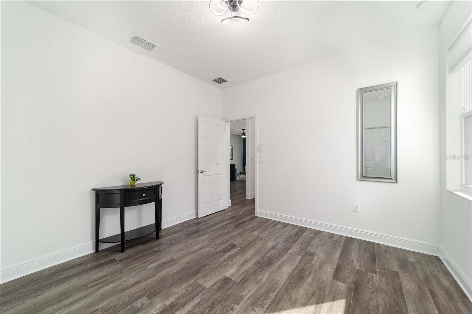 ON TOP OF THE WORLD - Residential