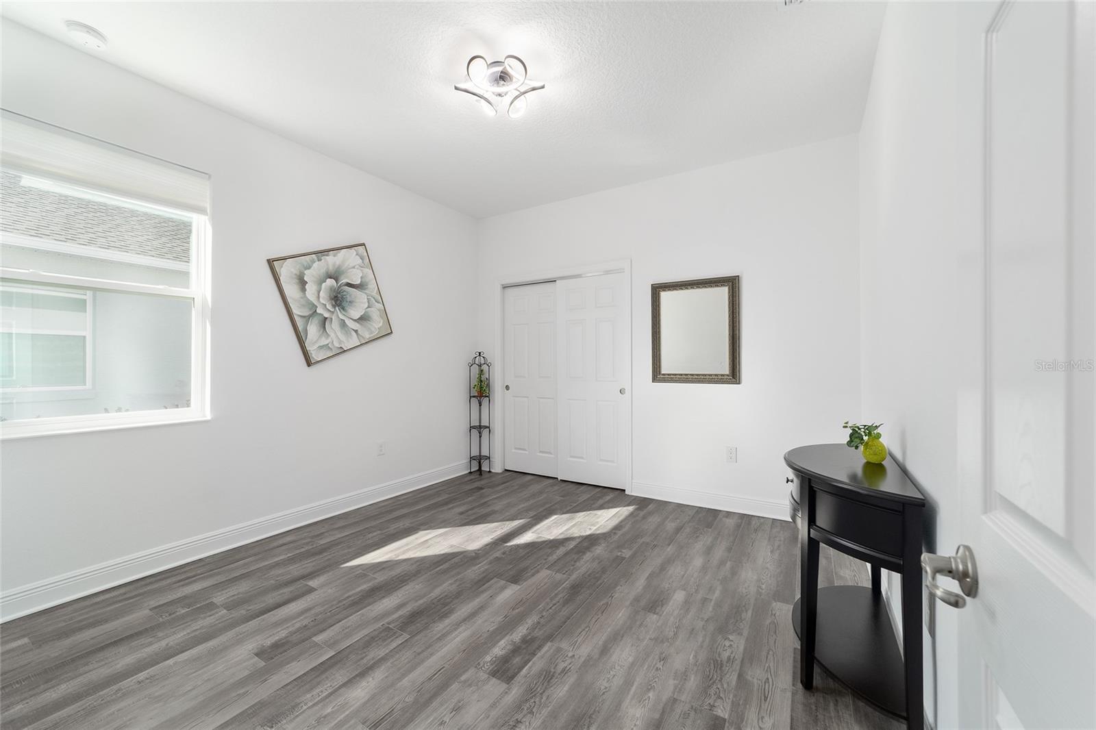 ON TOP OF THE WORLD - Residential